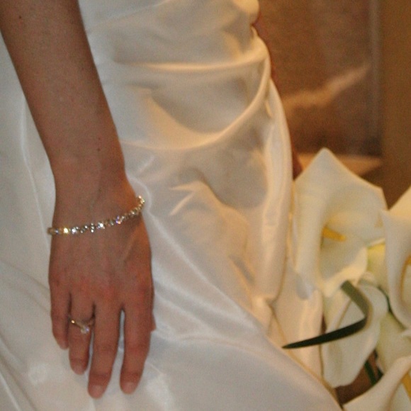 Authentic Swarovski tennis bracelet with certificate - Picture 14 of 15